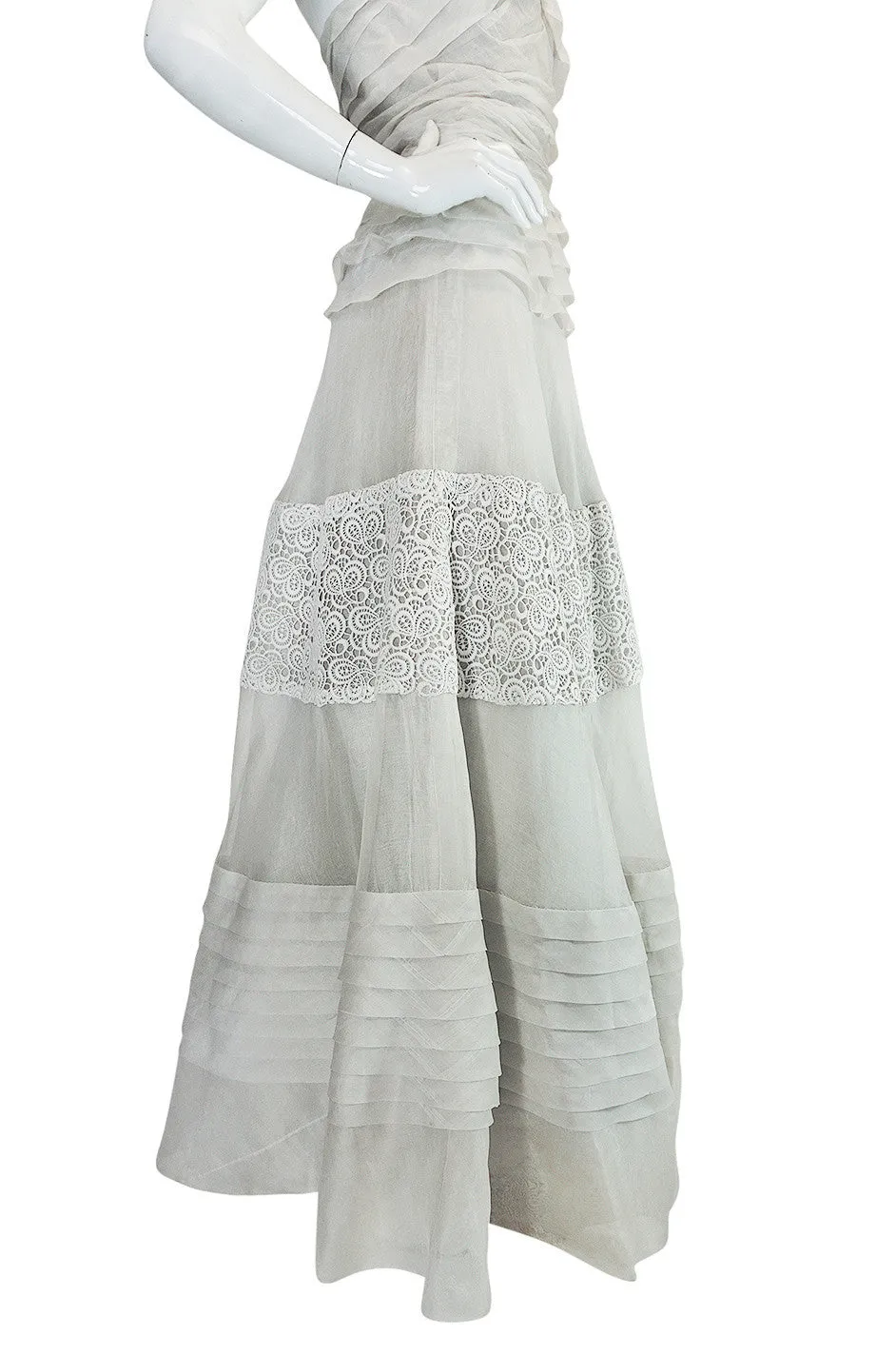 1950s Hardy Amies Couture Fine Silk Organza & Lace Dress