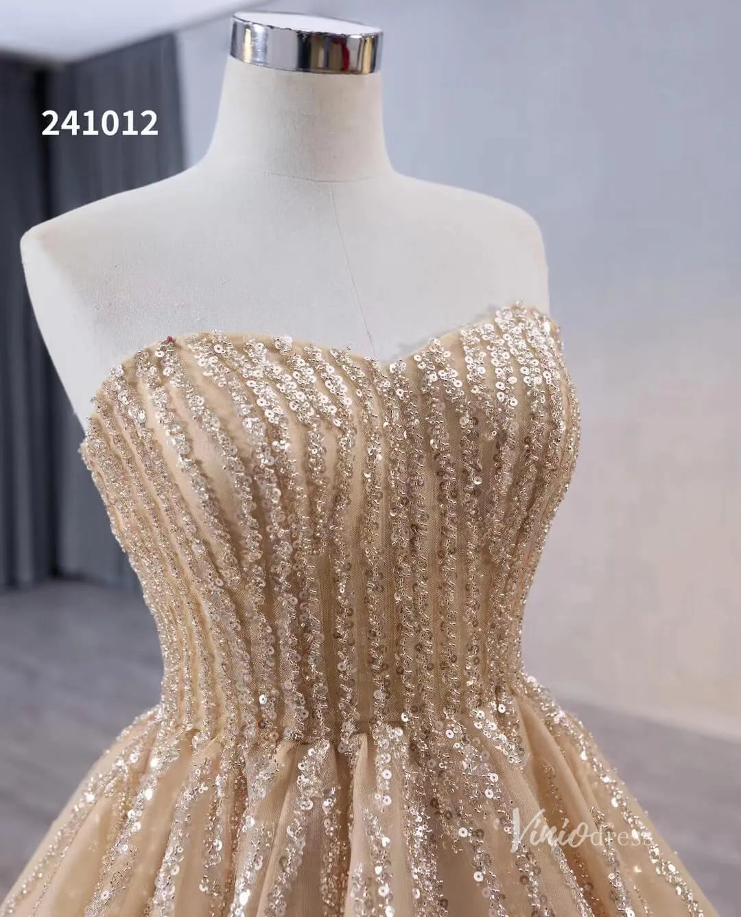 Beaded Light Gold Ball Gown Wedding Dresses with Removable Long Feather Sleeves 241012