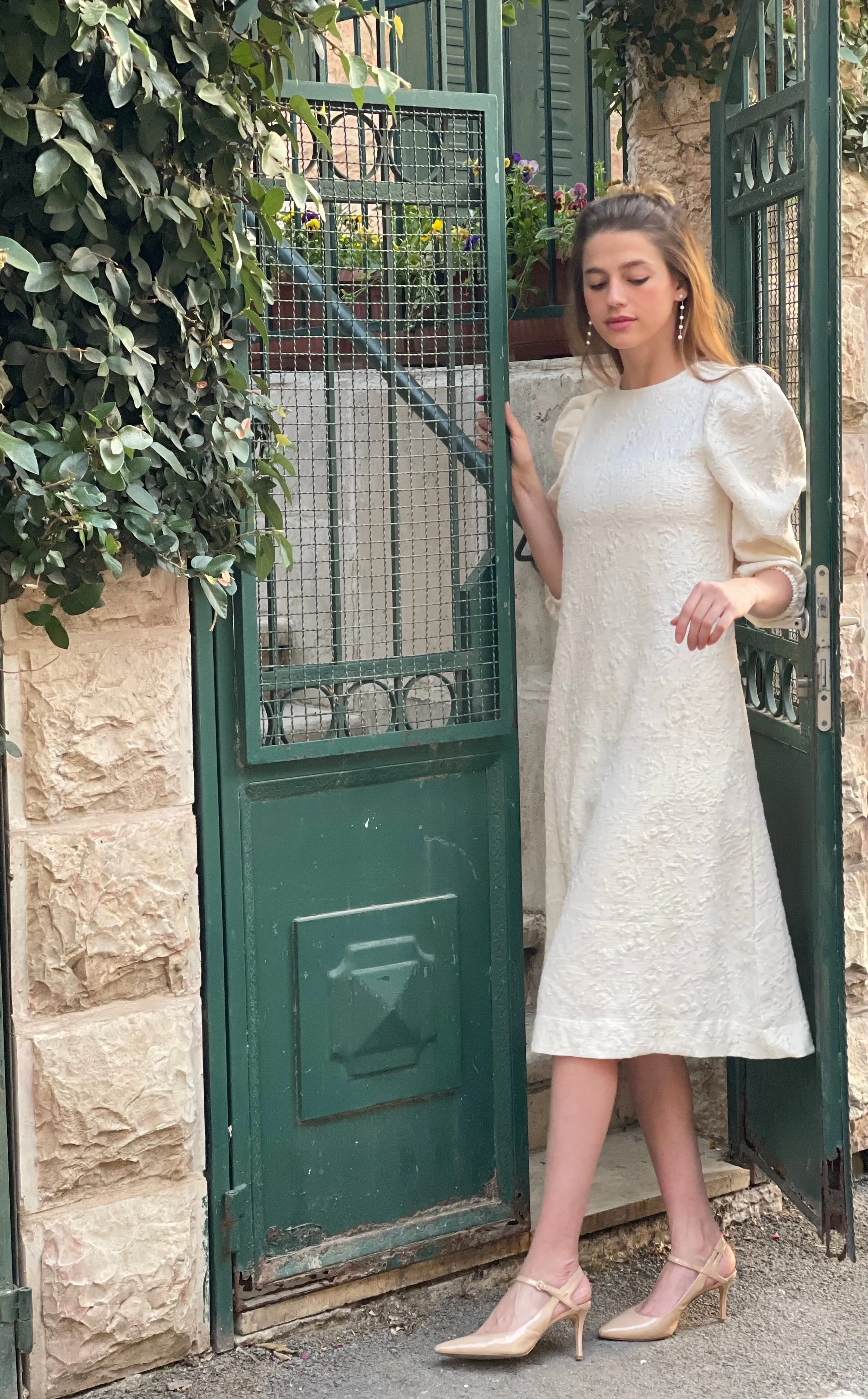 Brocade Elegant Dress / Off White