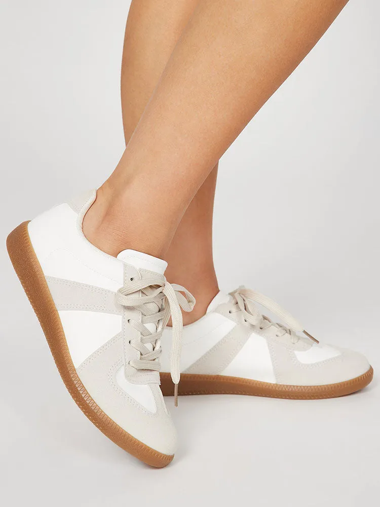 Casual Flat Sneakers