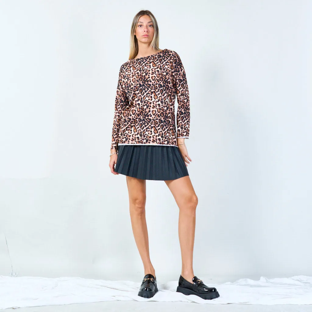 Chic leopard print top wholesale