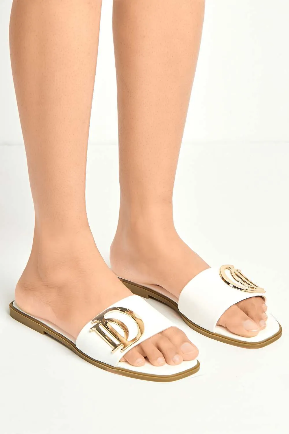 Darcy D Letters Broach Flat Sliders in White