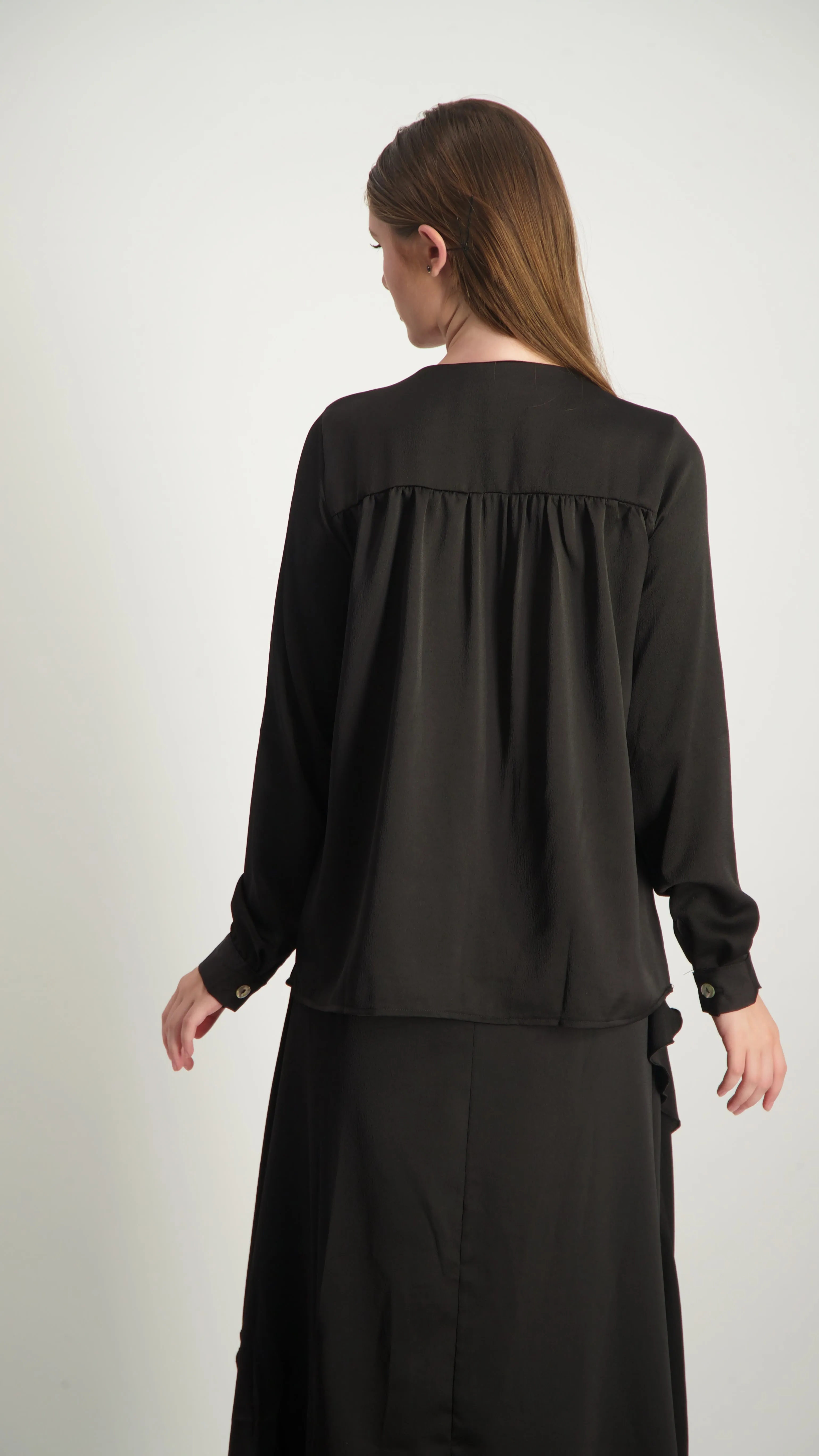 Elegant Button Shirt / Black