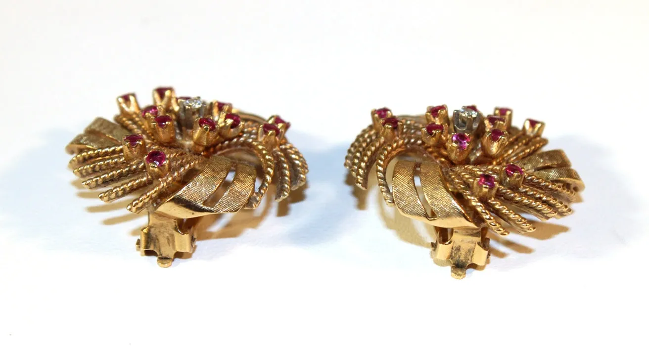 Gold Earrings with Rubies