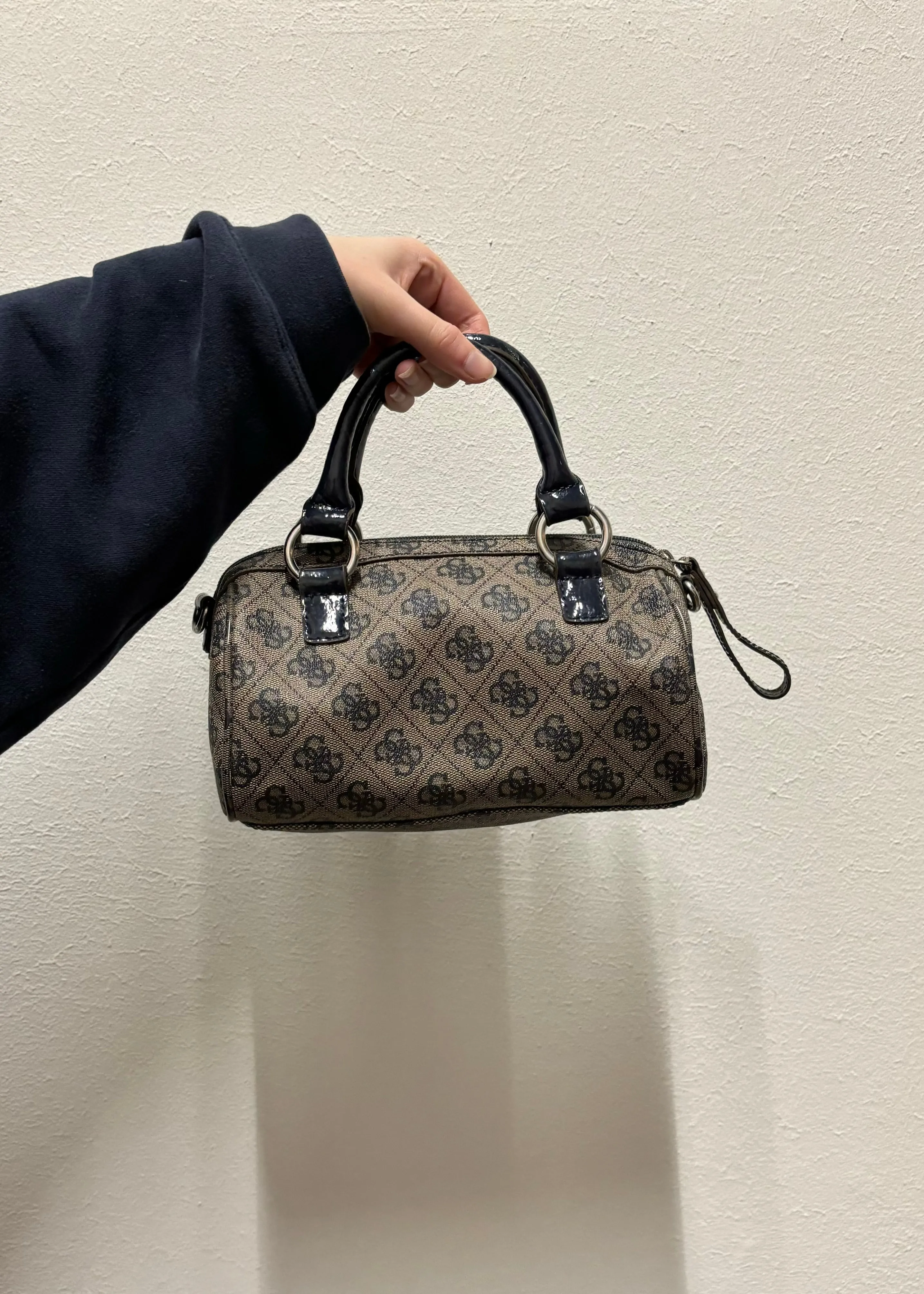 Guess Bag