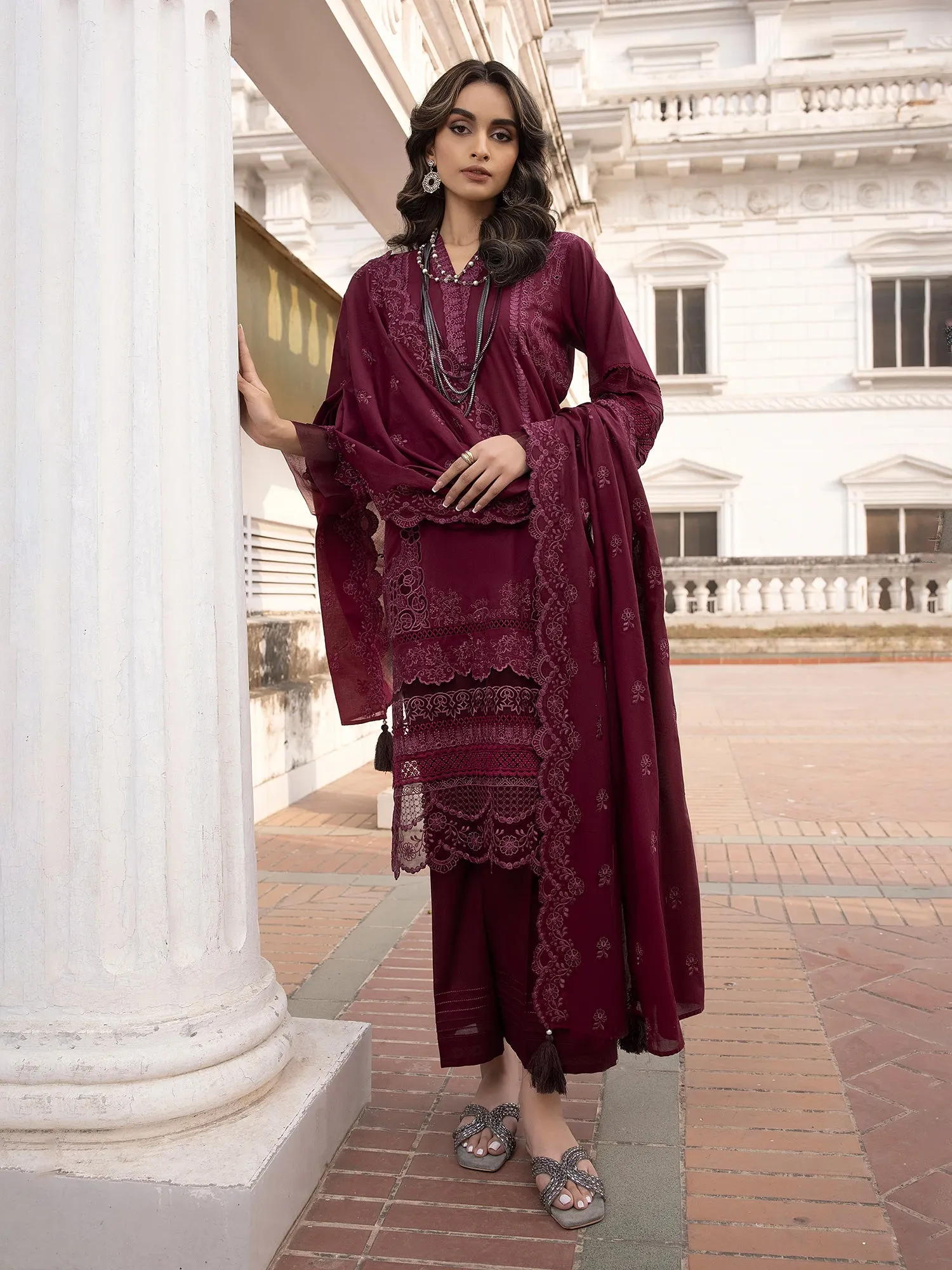 Lakhany Plum Unstitched Embroidered Lawn 3-Piece Suit (LG-SK-0080)