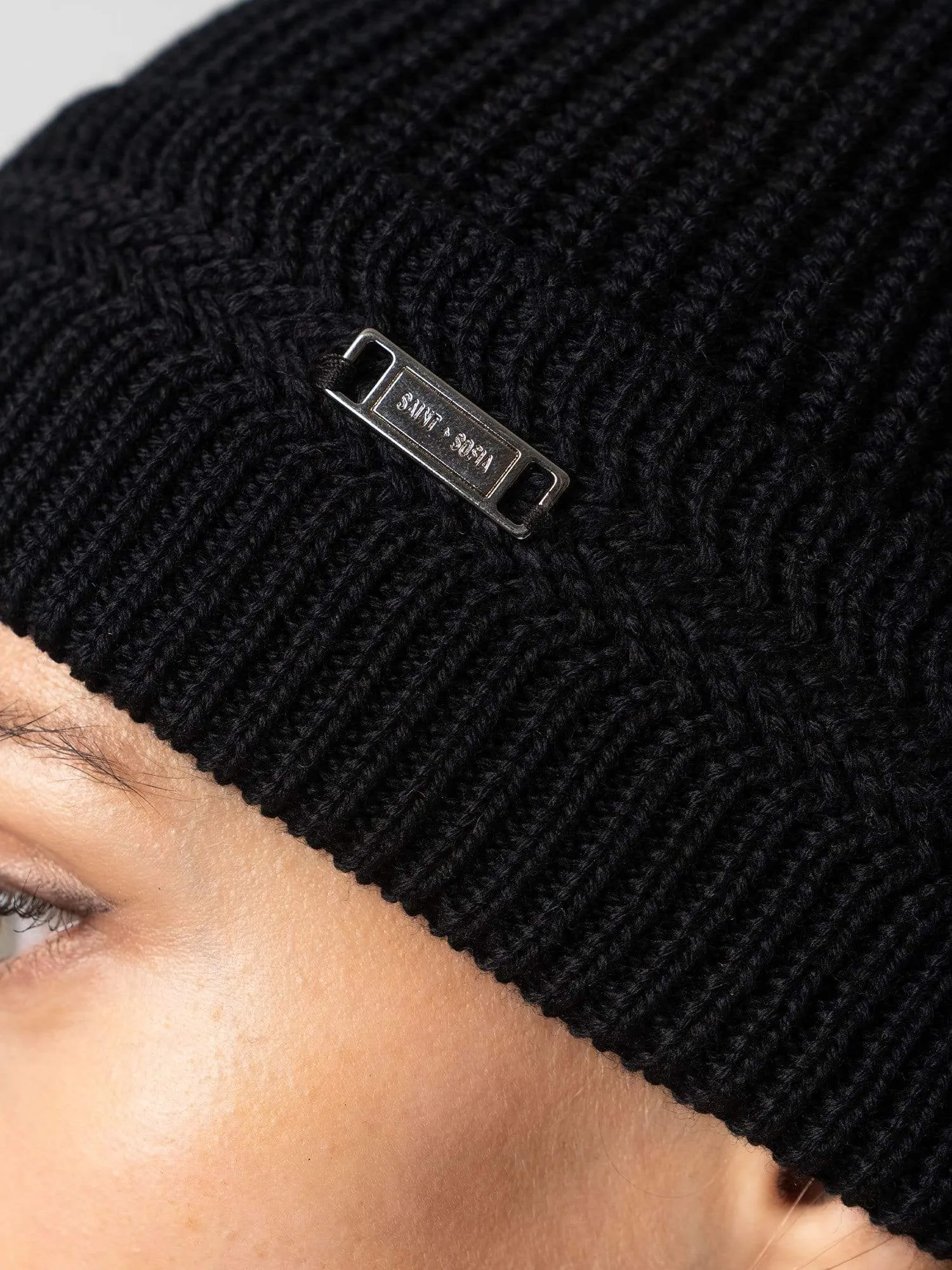 Merino Beanie - Black