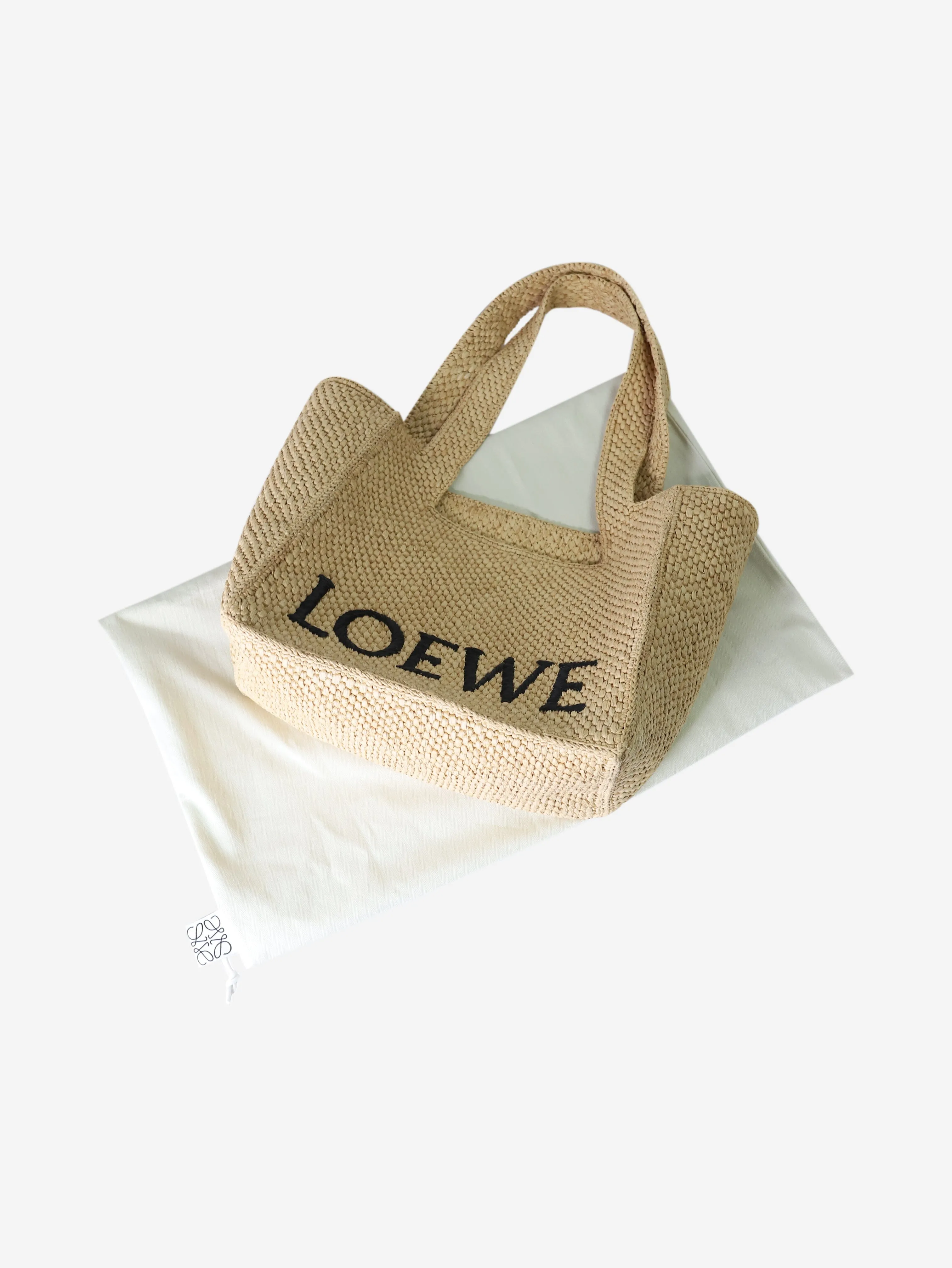 Neutral medium Font tote