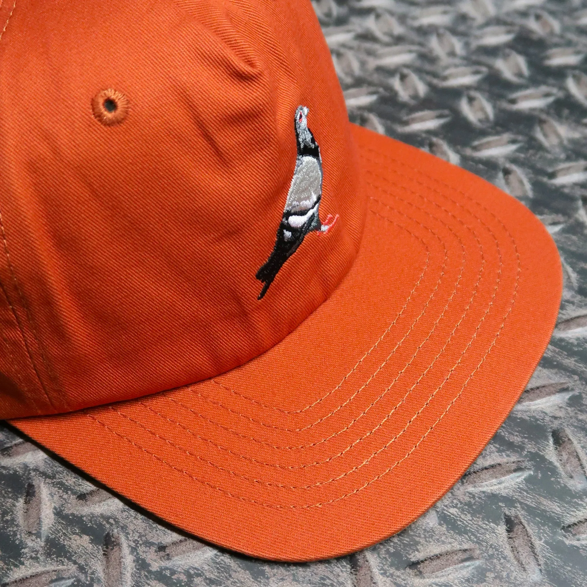 PIGEON TWILL CAP (CLAY)