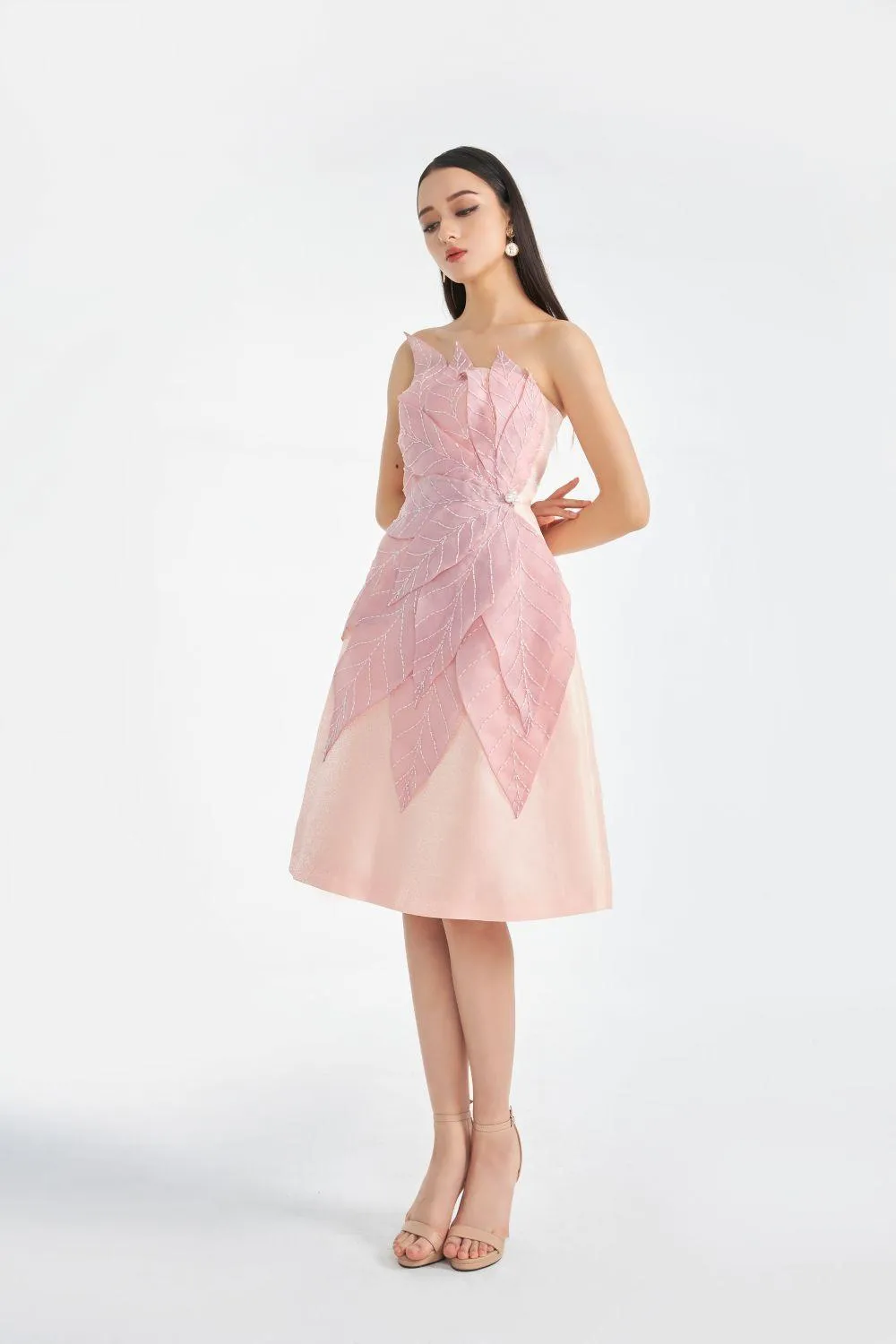 Vera Strapless Straight Across Neck Taffeta Knee-length Dress