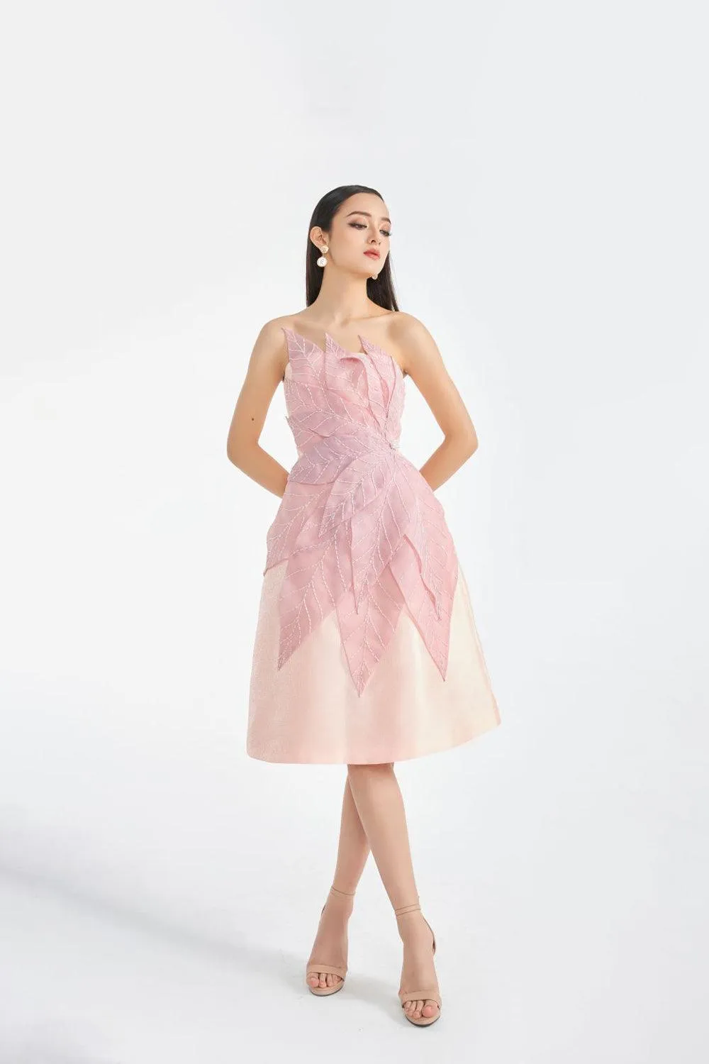 Vera Strapless Straight Across Neck Taffeta Knee-length Dress