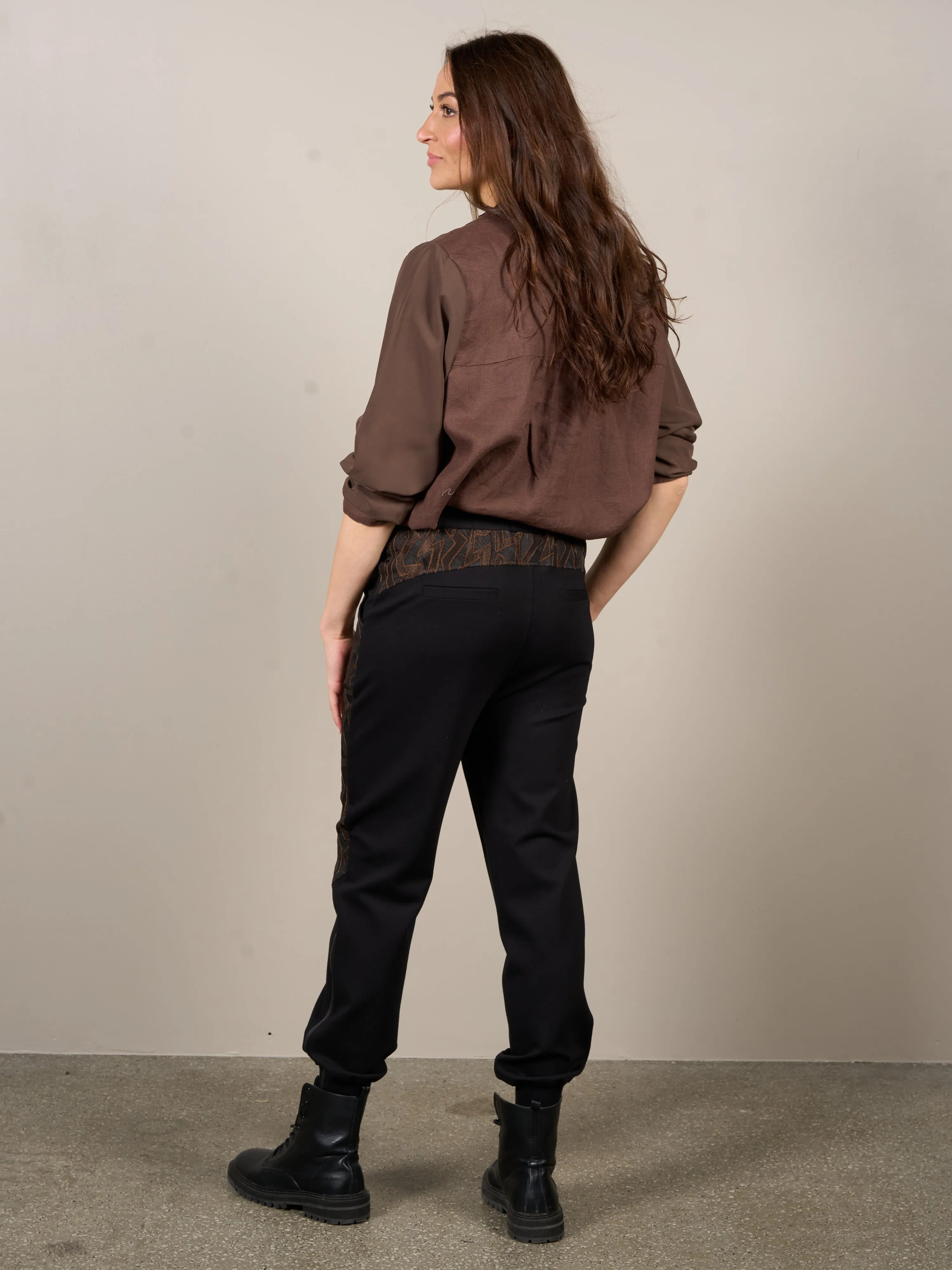 VESTA Hose - Dark Brown