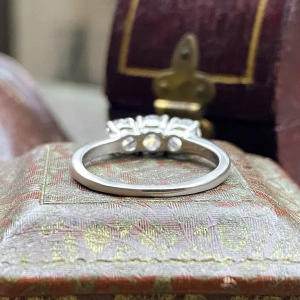 Vintage Three Diamond Ring